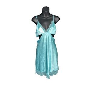 Beautiful Victoria's Secret Cut Out Satin Night Gown, Sz M, Size medium Good Con